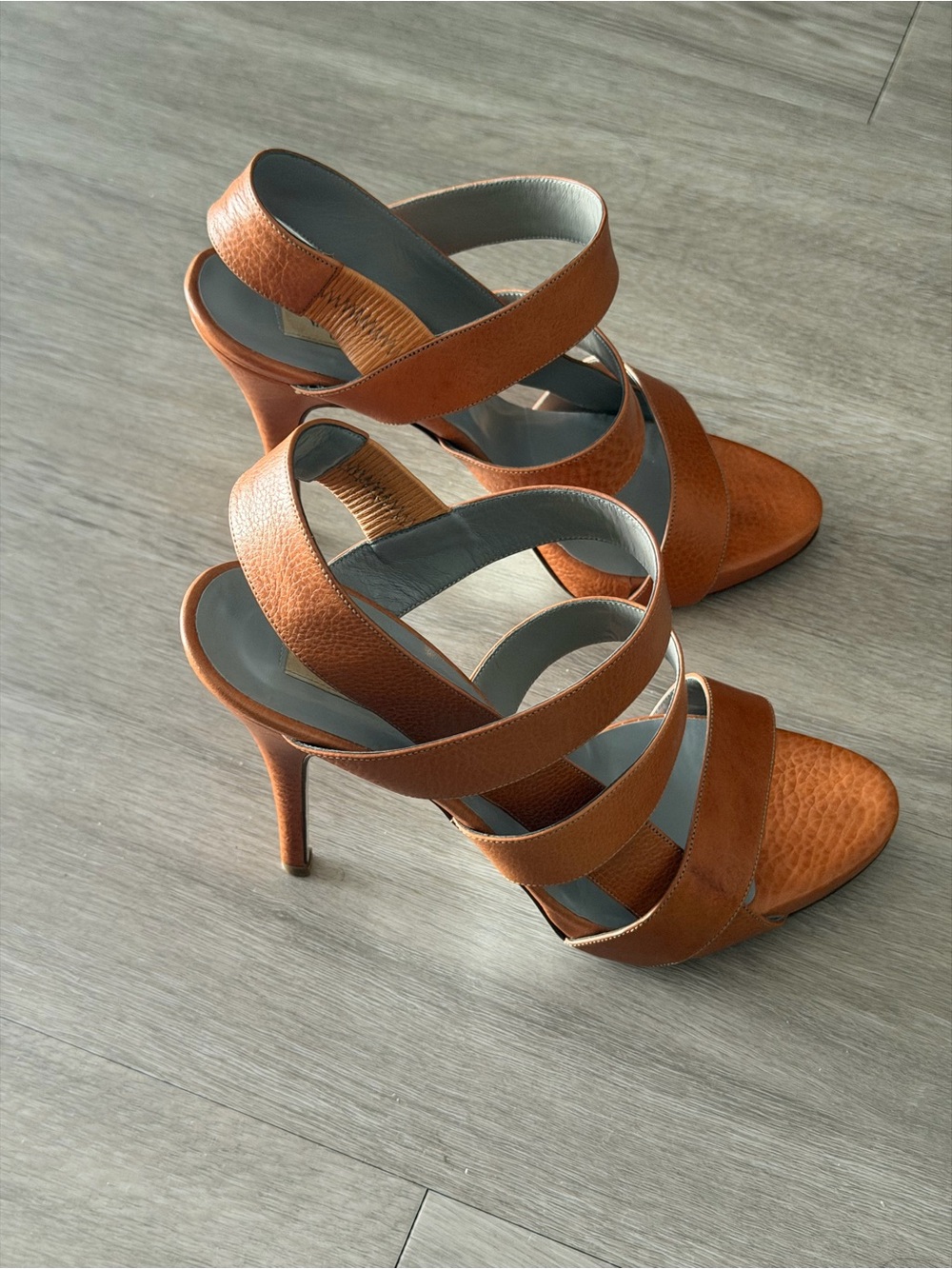*Pristine Valentino Garavani Sandals, Cognac, Sz 40.5 / 10.5